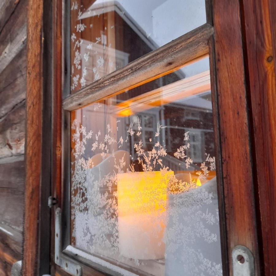 Lauri Historical Log House Manor Hotel Rovaniemi Bagian luar foto